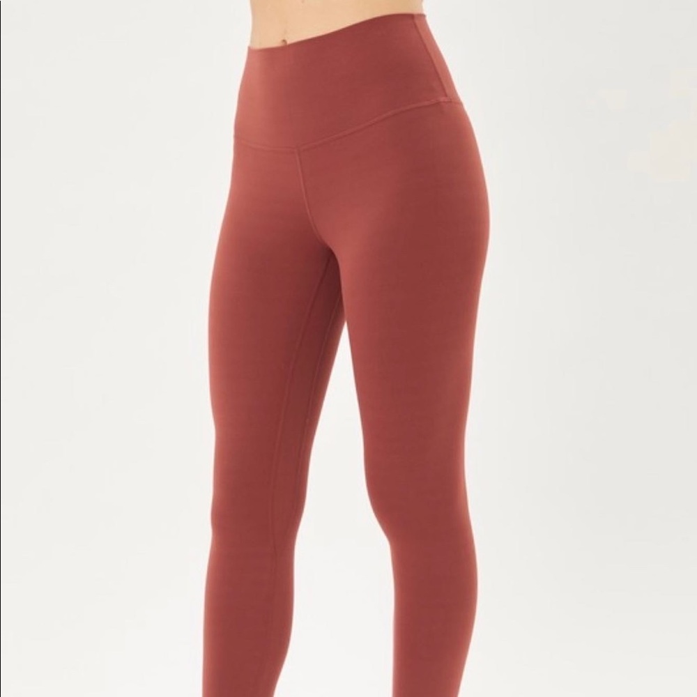 Active Leggings in Terra Cotta